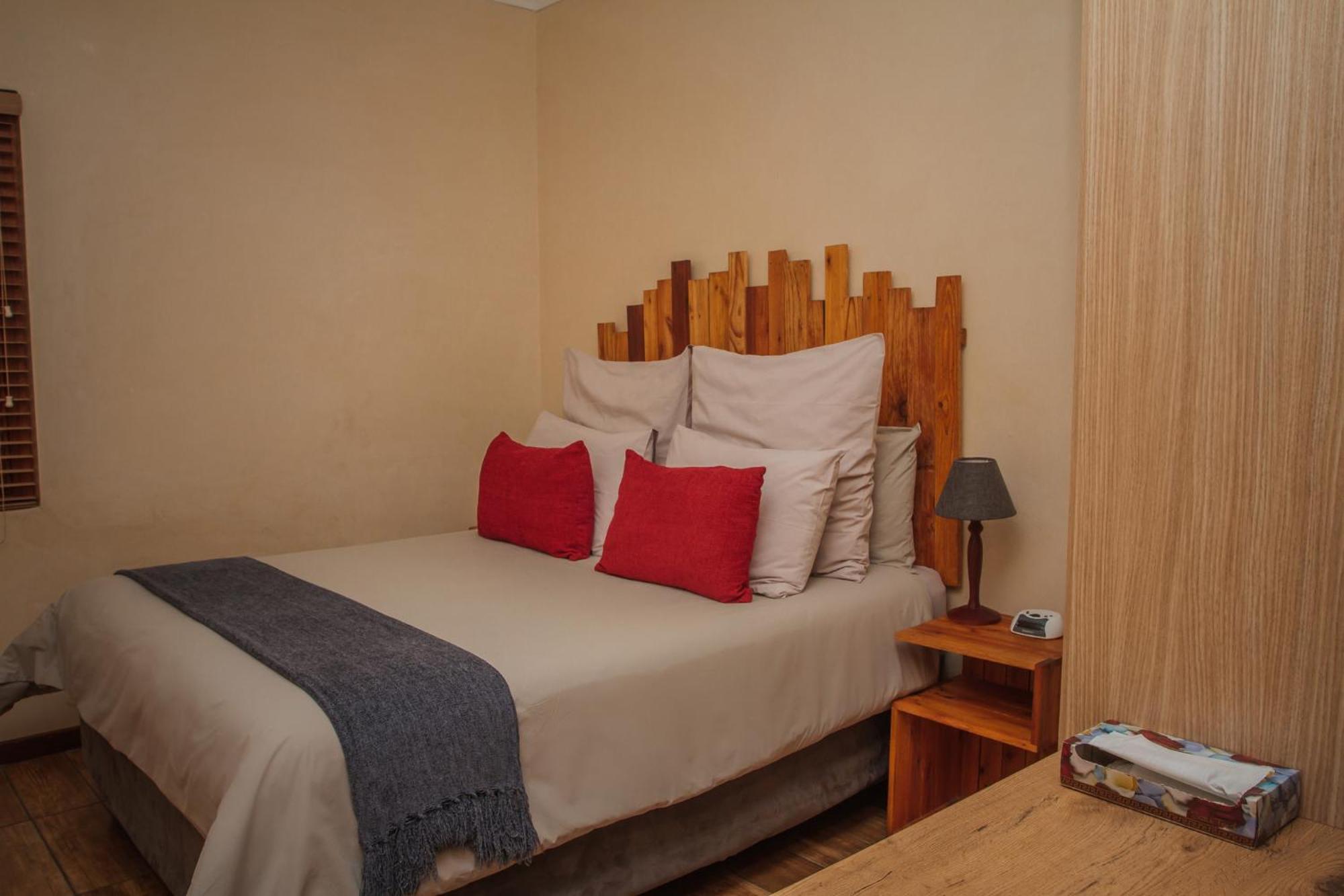 Dolittle Cottages Swellendam Kamer foto
