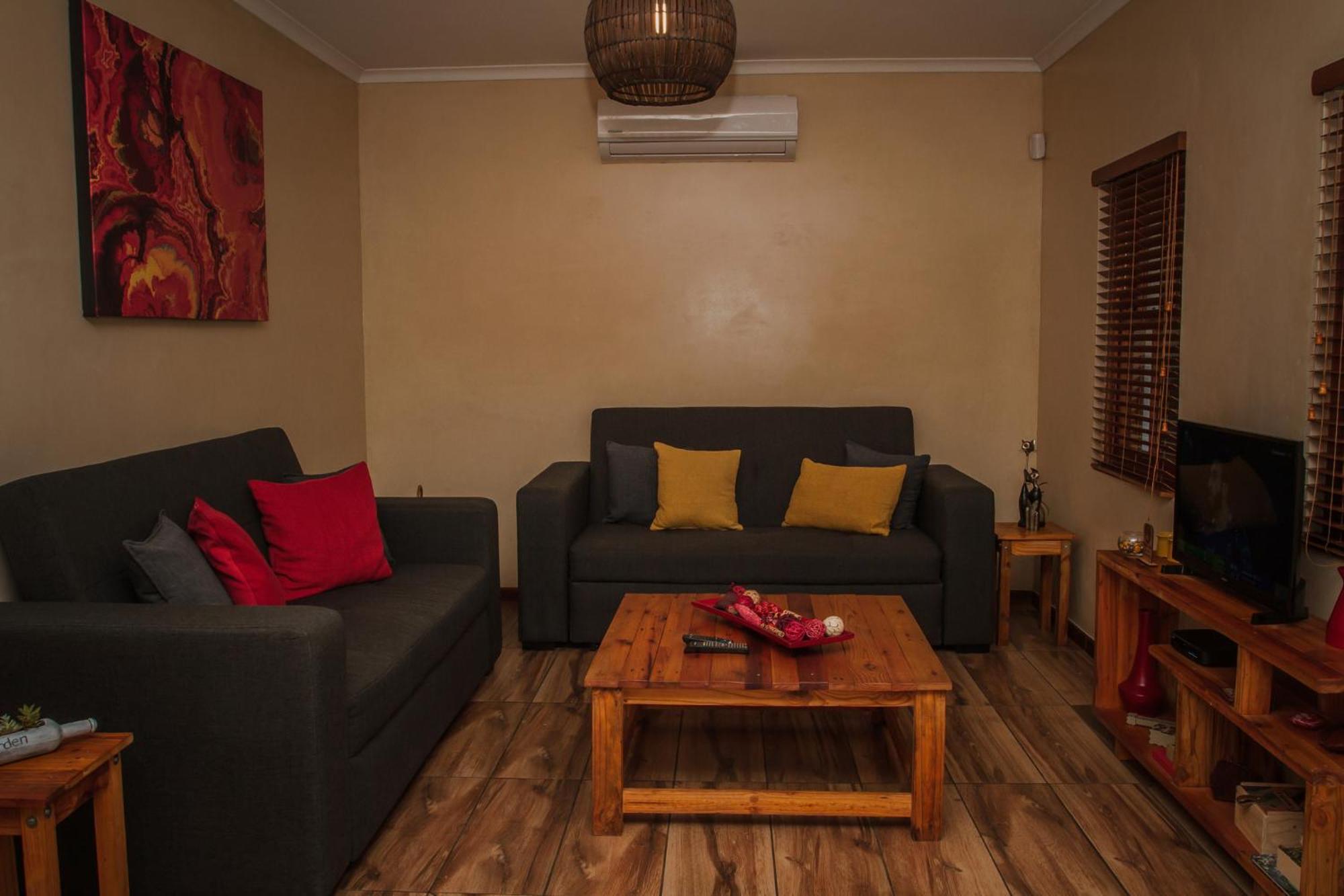 Dolittle Cottages Swellendam Kamer foto